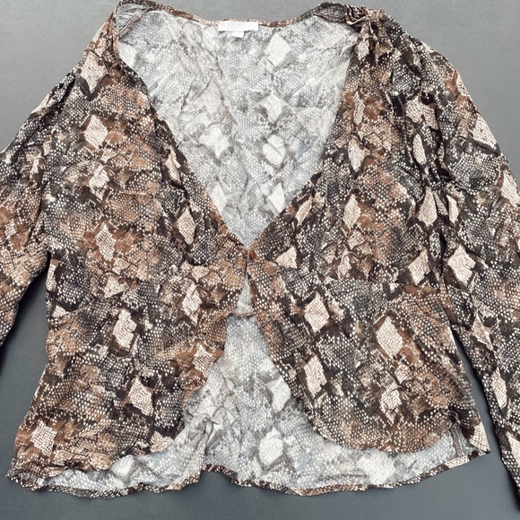 Snakeskin blouse - Picture 2 of 6